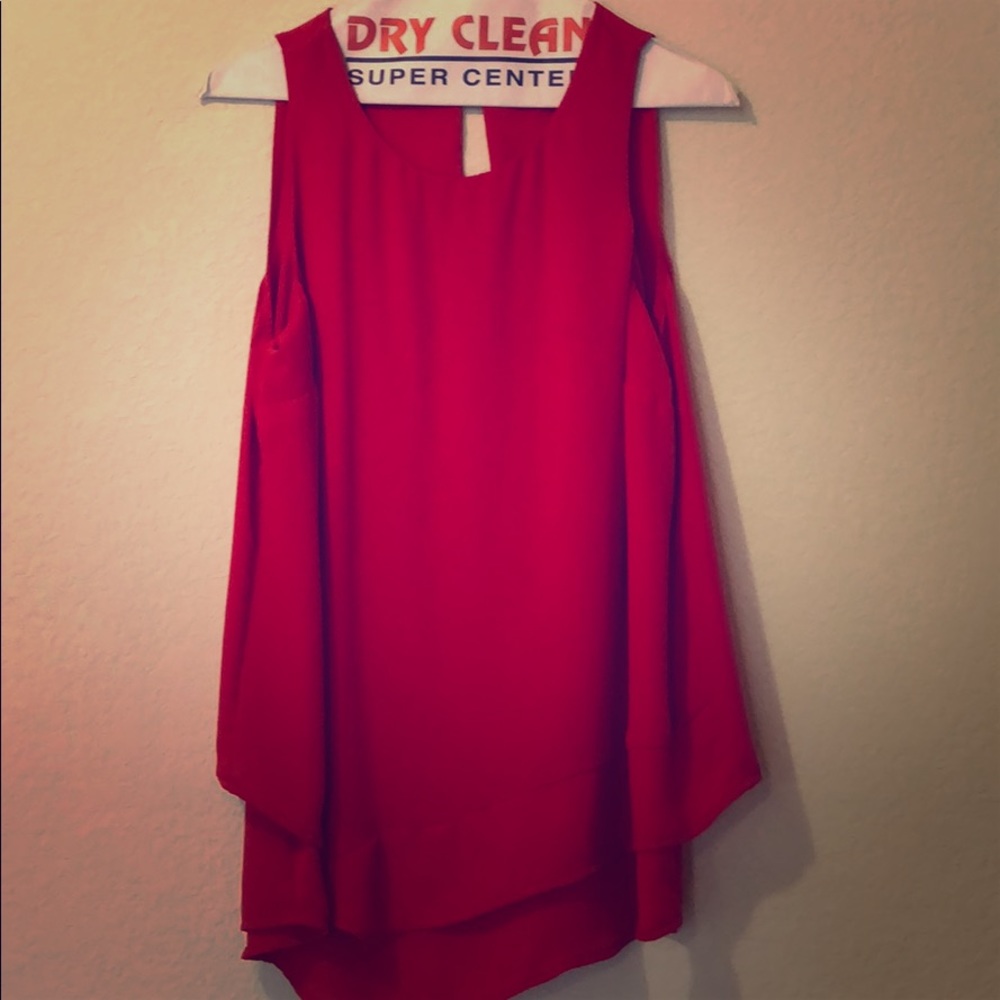 THE Limited red top